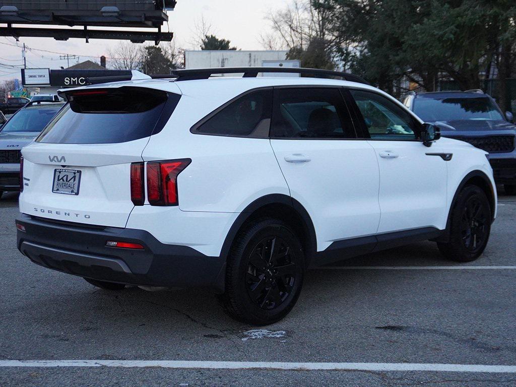 used 2022 Kia Sorento car, priced at $23,299