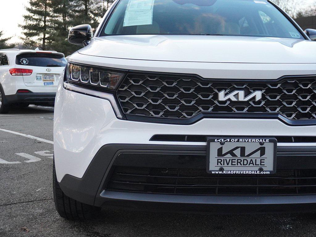 used 2022 Kia Sorento car, priced at $23,299