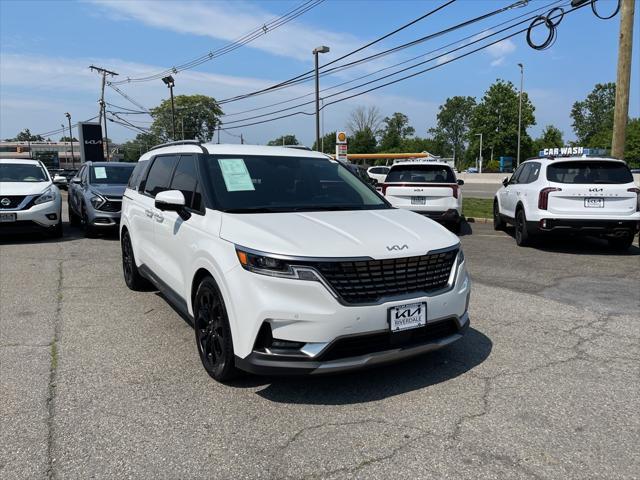 used 2024 Kia Carnival car, priced at $33,990