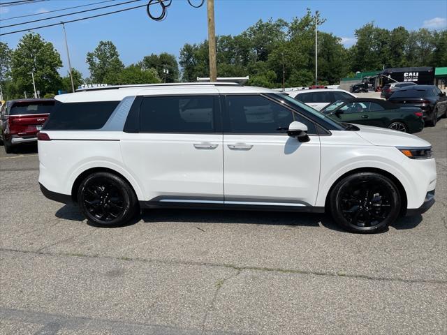 used 2024 Kia Carnival car, priced at $33,990