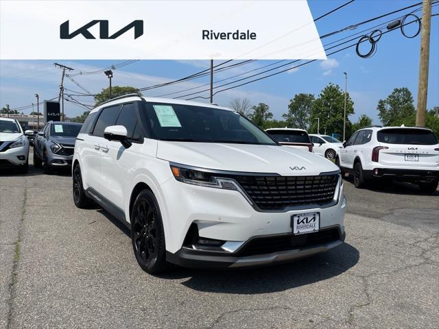 used 2024 Kia Carnival car, priced at $35,690