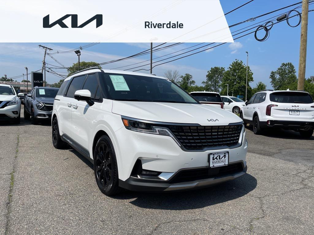 used 2024 Kia Carnival car, priced at $31,490