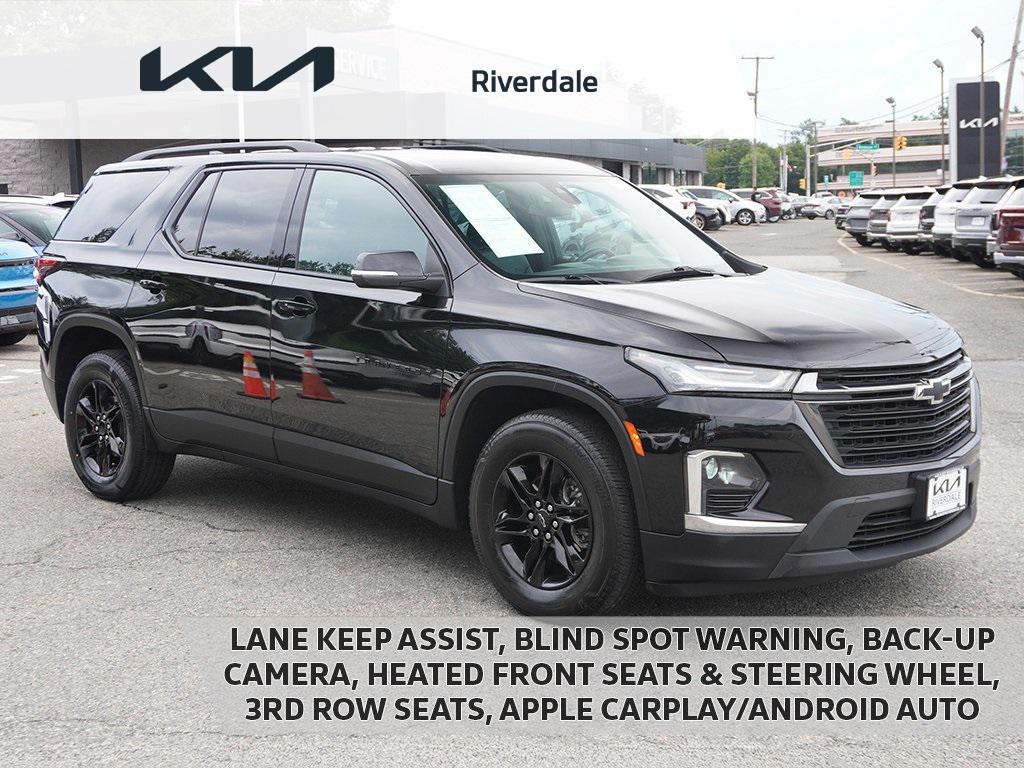 used 2023 Chevrolet Traverse car, priced at $29,590