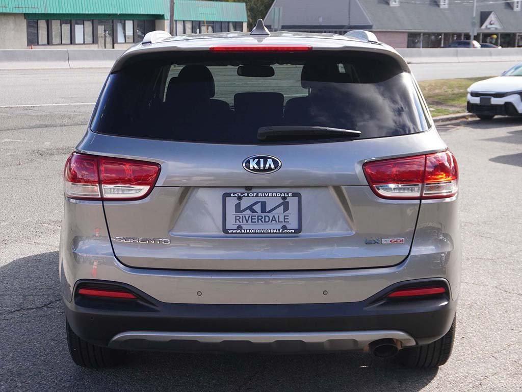 used 2018 Kia Sorento car, priced at $14,490