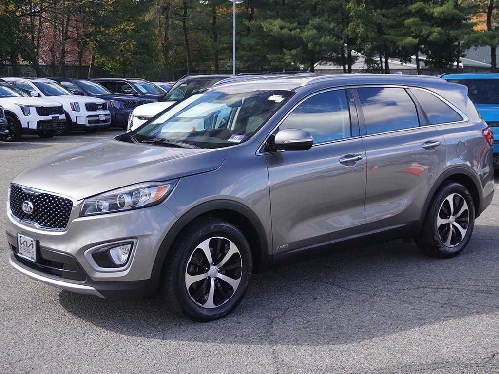 used 2018 Kia Sorento car, priced at $14,490