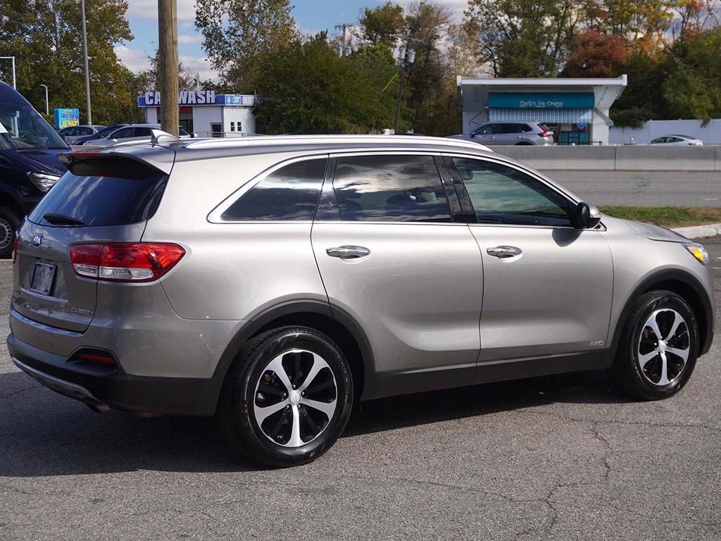 used 2018 Kia Sorento car, priced at $14,490