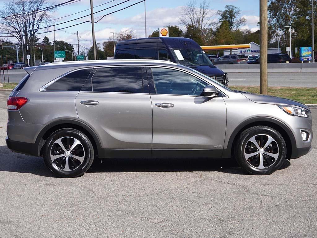 used 2018 Kia Sorento car, priced at $14,490