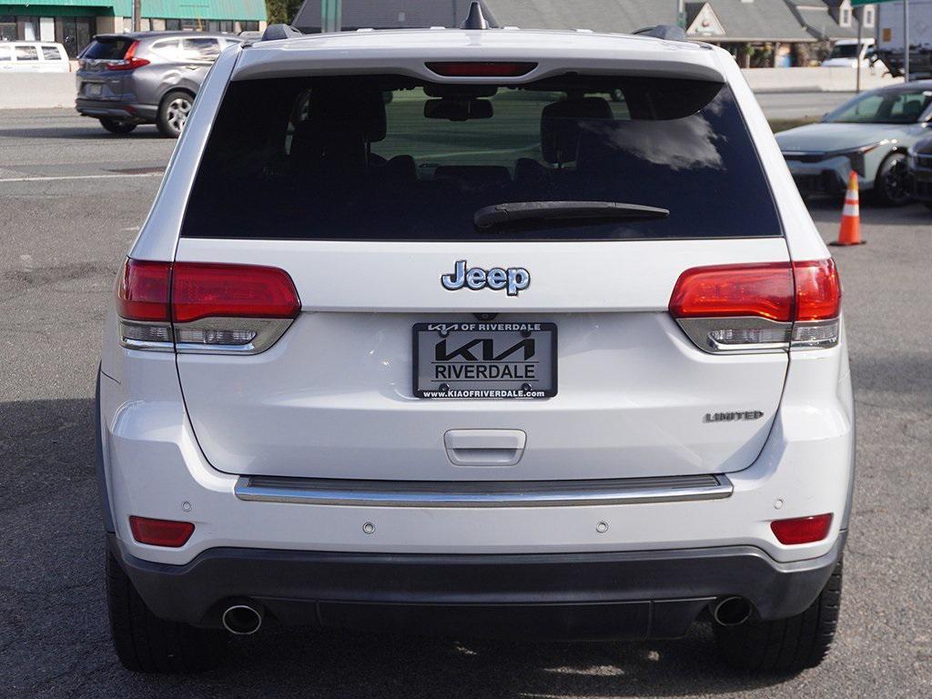 used 2014 Jeep Grand Cherokee car, priced at $11,279