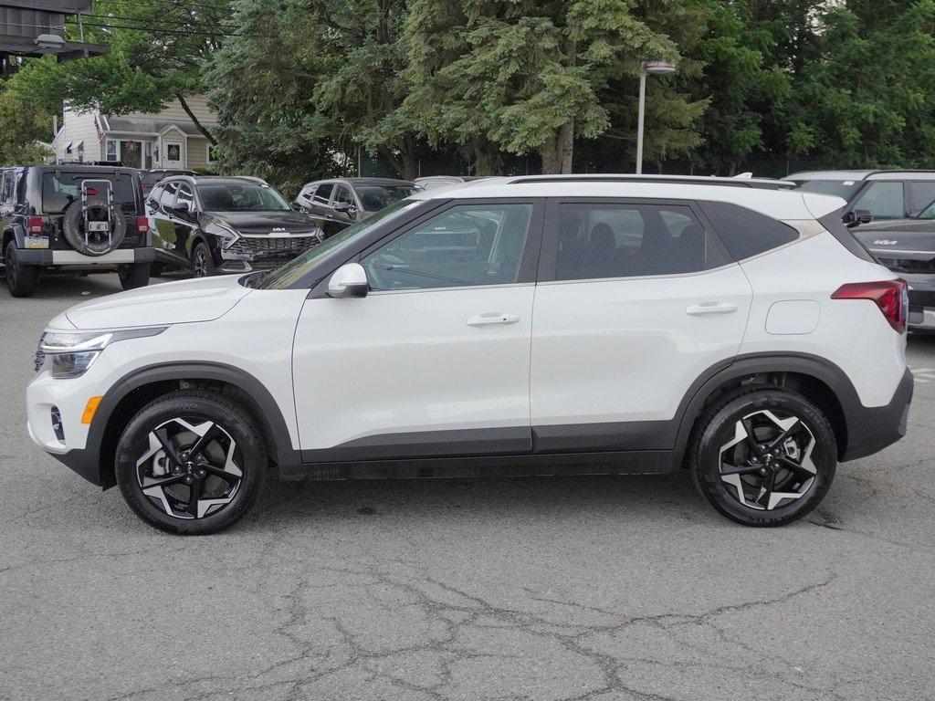 used 2025 Kia Seltos car, priced at $25,290
