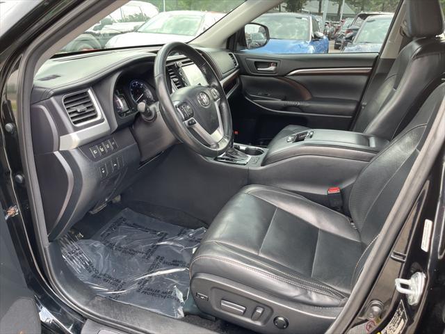 used 2015 Toyota Highlander car, priced at $19,290
