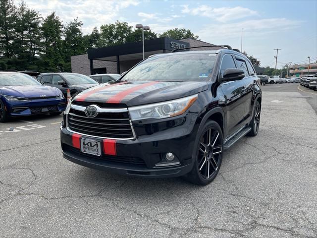 used 2015 Toyota Highlander car, priced at $19,290