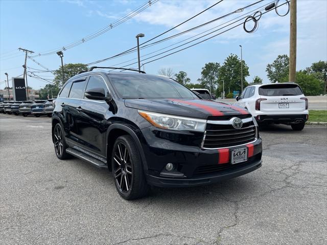 used 2015 Toyota Highlander car, priced at $19,290