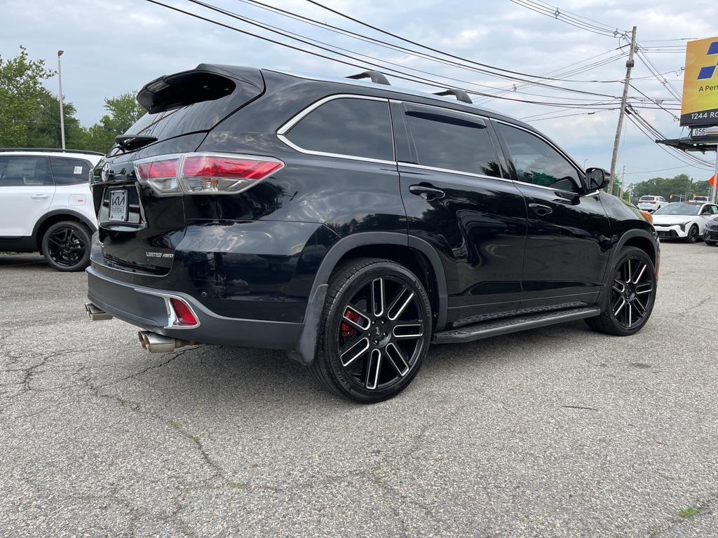 used 2015 Toyota Highlander car, priced at $17,690