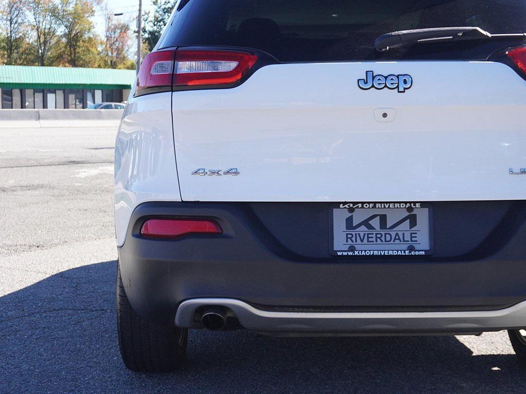 used 2014 Jeep Cherokee car, priced at $9,399