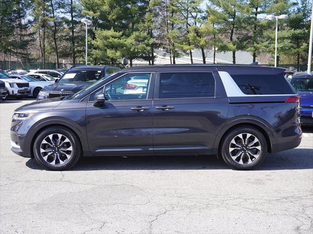 used 2024 Kia Carnival car, priced at $35,378