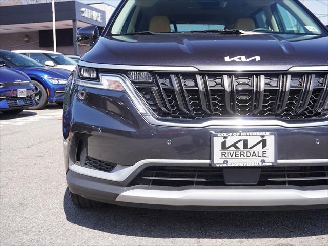 used 2024 Kia Carnival car, priced at $35,378