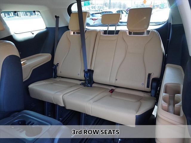 used 2024 Kia Carnival car, priced at $35,378