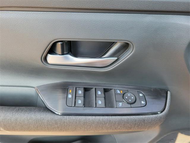 new 2026 Nissan Kicks car, priced at $26,195