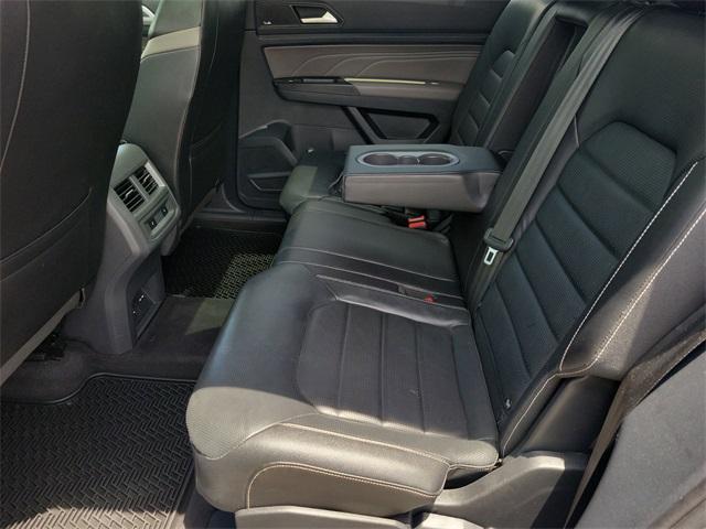 used 2021 Volkswagen Atlas Cross Sport car, priced at $25,999