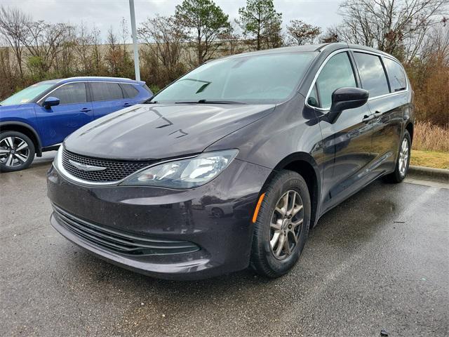 used 2017 Chrysler Pacifica car, priced at $12,989