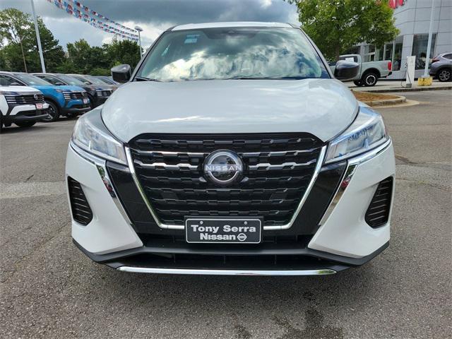 new 2025 Nissan Kicks car, priced at $23,850