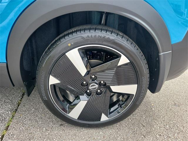 new 2025 Nissan Kicks car, priced at $29,850