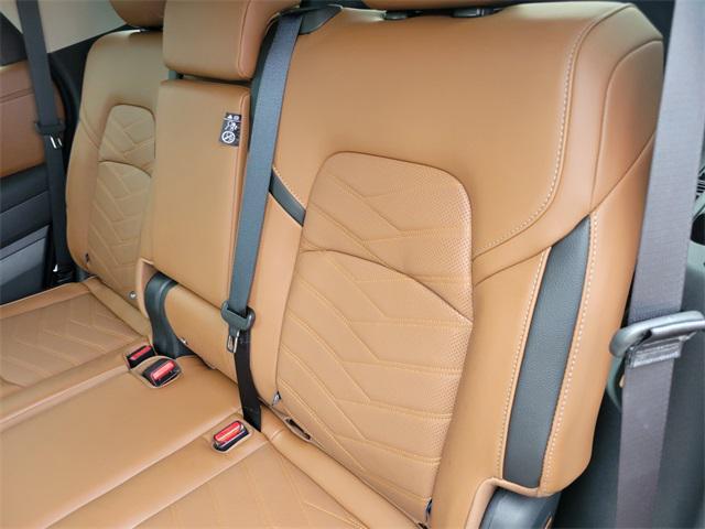 new 2025 Nissan Pathfinder car, priced at $52,605