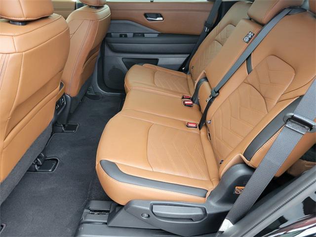 new 2025 Nissan Pathfinder car, priced at $52,605