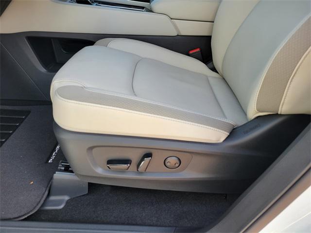 new 2025 Nissan Pathfinder car, priced at $40,525