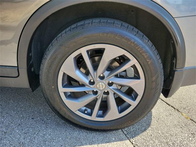 used 2016 Nissan Rogue car, priced at $9,959