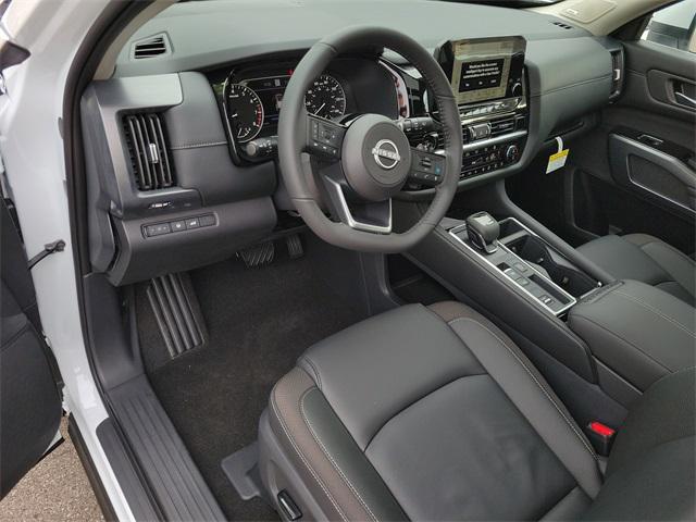new 2025 Nissan Pathfinder car, priced at $48,005