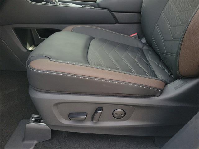 new 2025 Nissan Pathfinder car, priced at $50,969