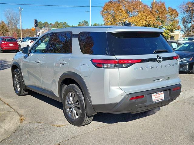 new 2025 Nissan Pathfinder car, priced at $39,010