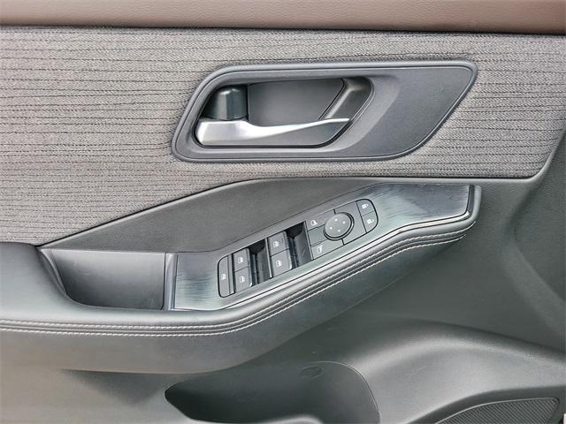 used 2023 Nissan Rogue car, priced at $21,994