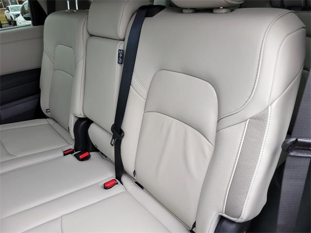 new 2025 Nissan Pathfinder car, priced at $44,586