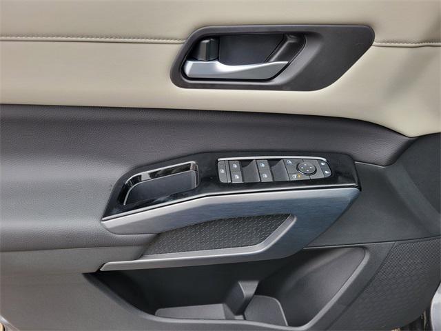 new 2025 Nissan Pathfinder car, priced at $44,586