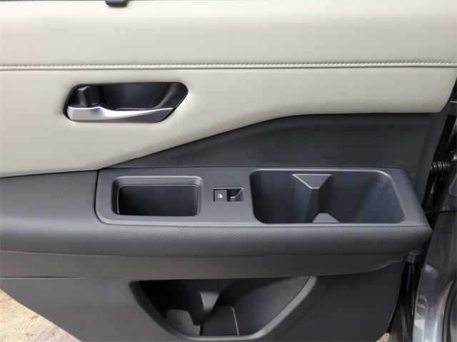 new 2025 Nissan Pathfinder car, priced at $44,586