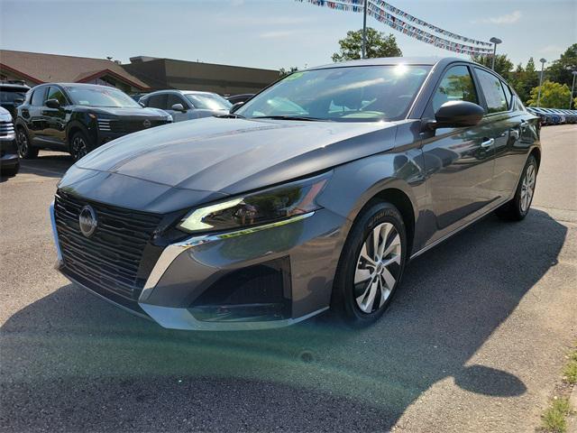 used 2025 Nissan Altima car, priced at $24,989