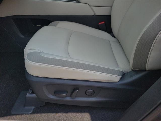 new 2025 Nissan Pathfinder car, priced at $47,555