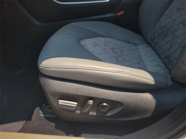 used 2022 Toyota Highlander Hybrid car, priced at $34,980