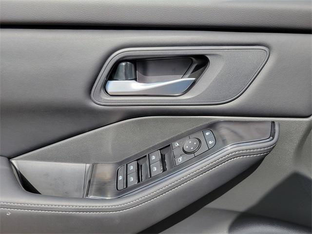 new 2026 Nissan Rogue car, priced at $32,650