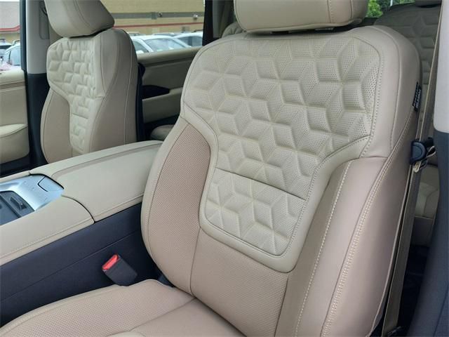 new 2025 Nissan Armada car, priced at $79,890