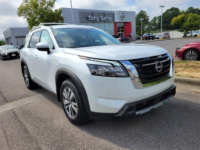 new 2025 Nissan Pathfinder car, priced at $41,925