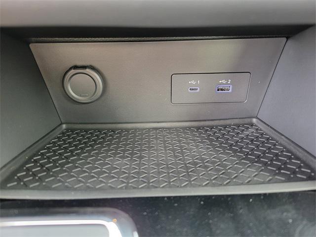 new 2025 Nissan Pathfinder car, priced at $42,620