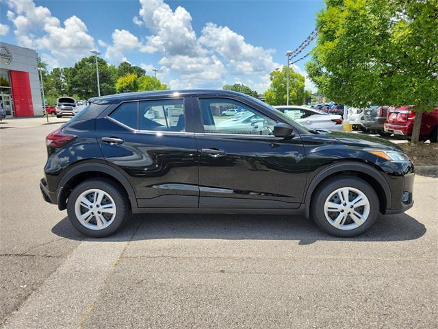 new 2025 Nissan Kicks car, priced at $23,850