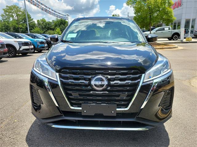 new 2025 Nissan Kicks car, priced at $23,850
