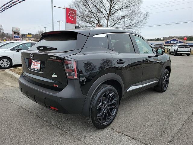 new 2025 Nissan Kicks car, priced at $29,986