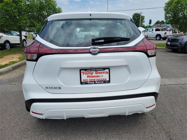 new 2025 Nissan Kicks car, priced at $23,760