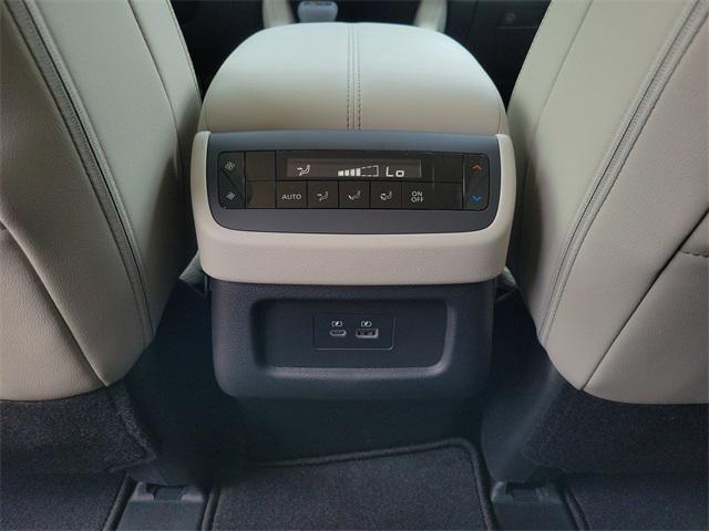 new 2025 Nissan Pathfinder car, priced at $44,592