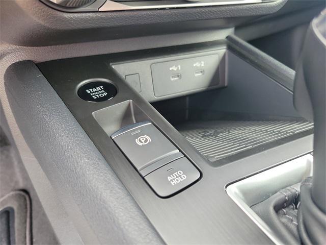 new 2025 Nissan Kicks car, priced at $25,595